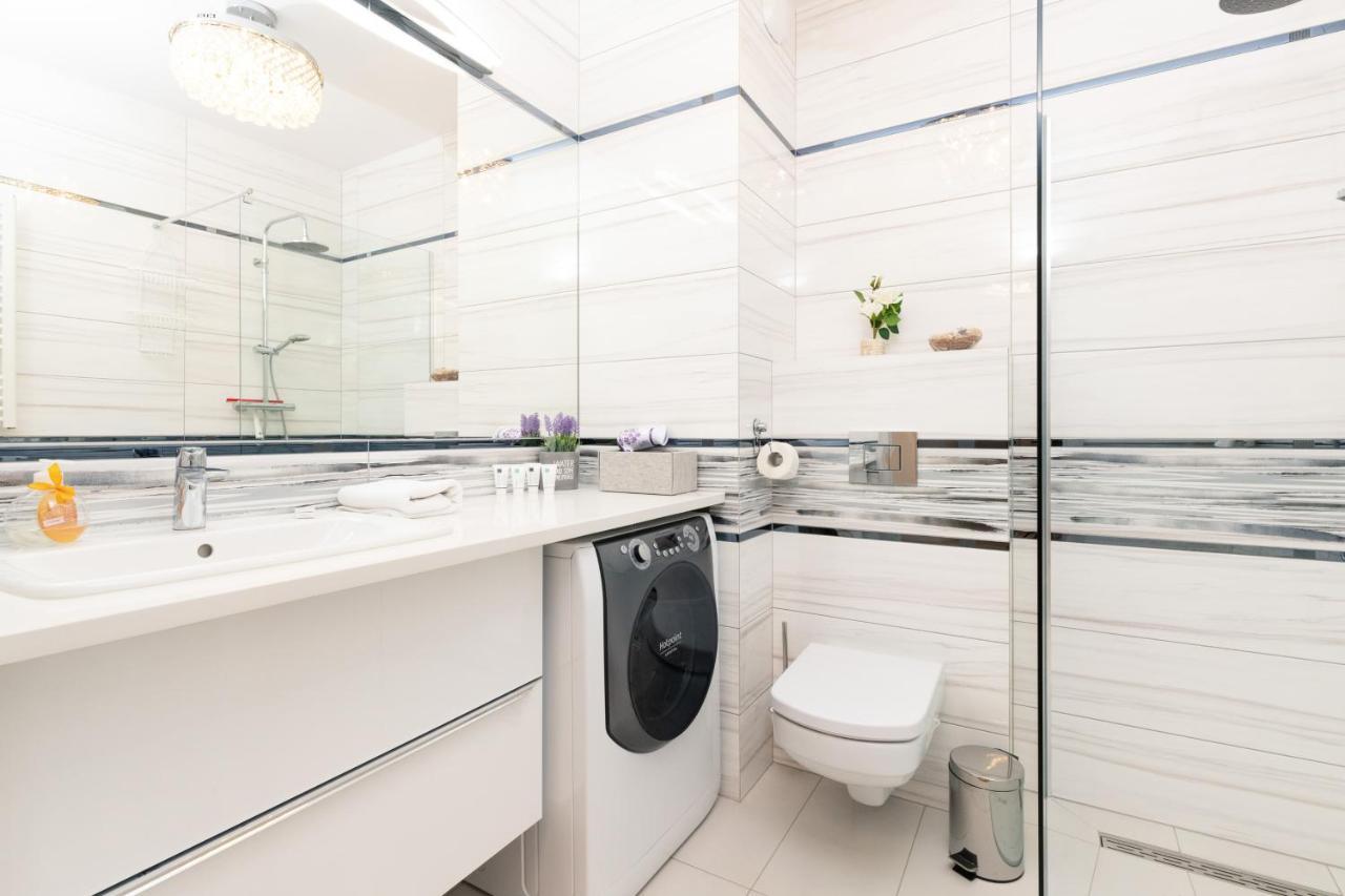 Apartamenty Blisko Starego Miasta - Angielska Grobla By Noclegi Renters Гданск Екстериор снимка