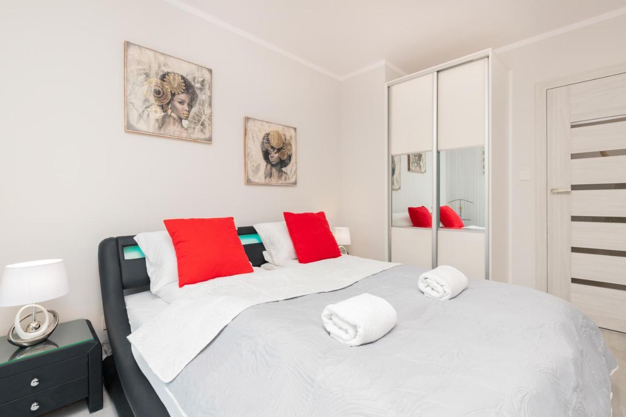 Apartamenty Blisko Starego Miasta - Angielska Grobla By Noclegi Renters Гданск Екстериор снимка